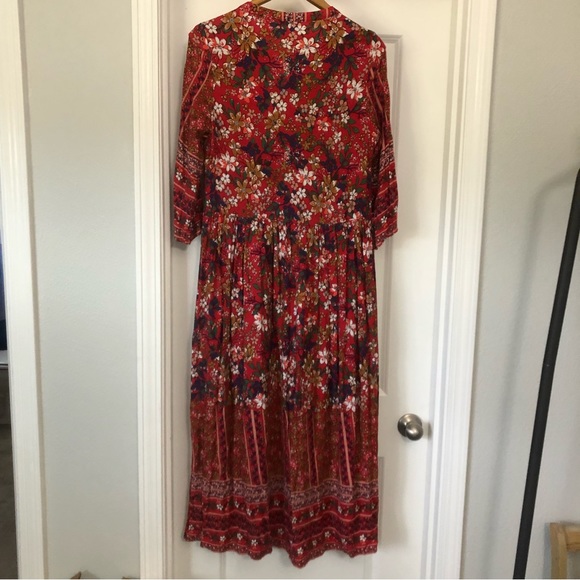 Rollee Flowy Red Floral Dress - Picture 4 of 7